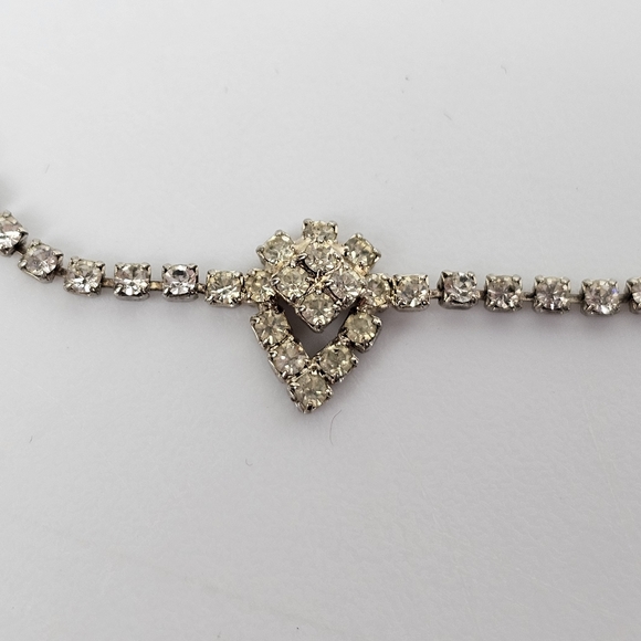 Vintage Unsigned Costume Silver Tone White Rhinestone Bracelet - Picture 6 of 7